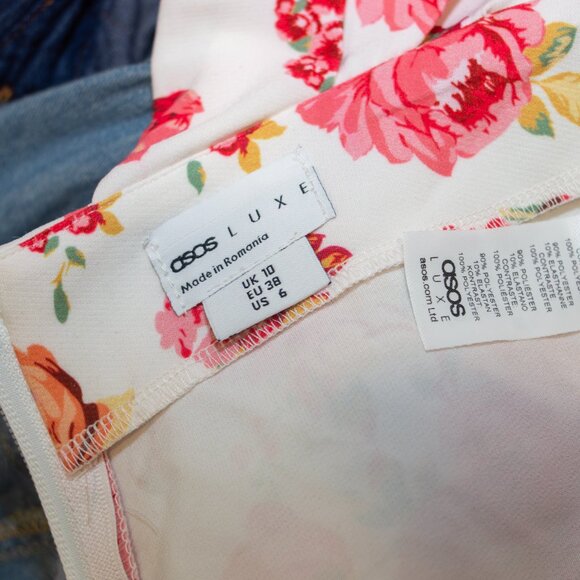 ASOS LUXE Off-the-Shoulder Floral Corset Blouse – US 6 - Picture 3 of 7